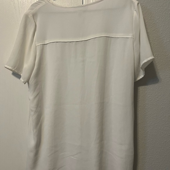 NWT Michael Kors Quarter Zip White Blouse with Inner Lining Gold Accent Size 10 - Picture 2 of 8